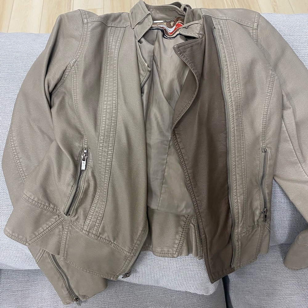 Leather jacket
